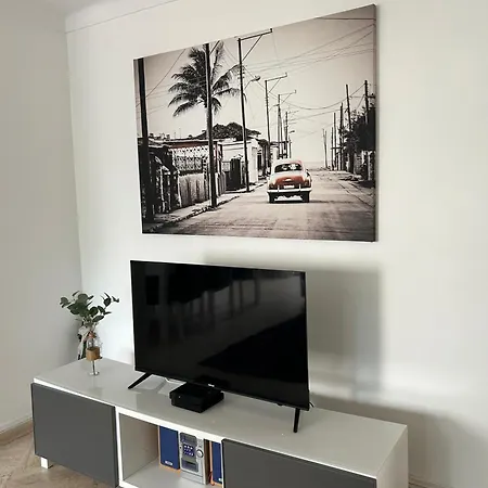 Appartement Le President 100 M De La *