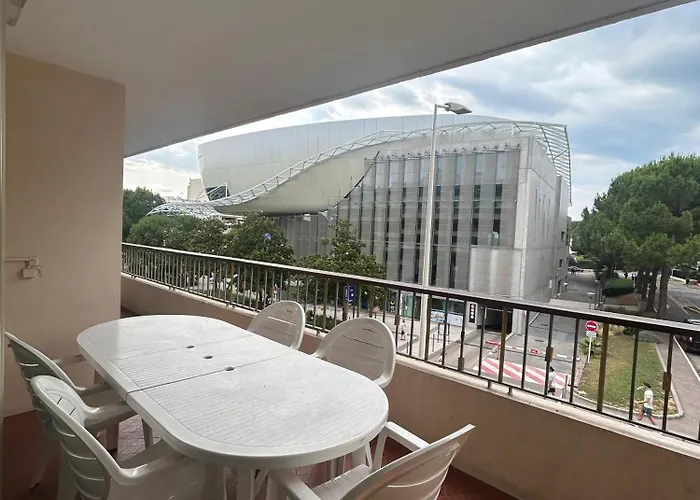 Apartment Le President 100 M De La *